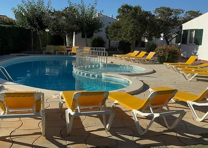 Apartahotel Binibasket 3*